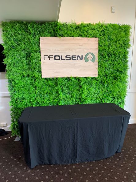 ARTIFICIAL GREEN FERN WALL